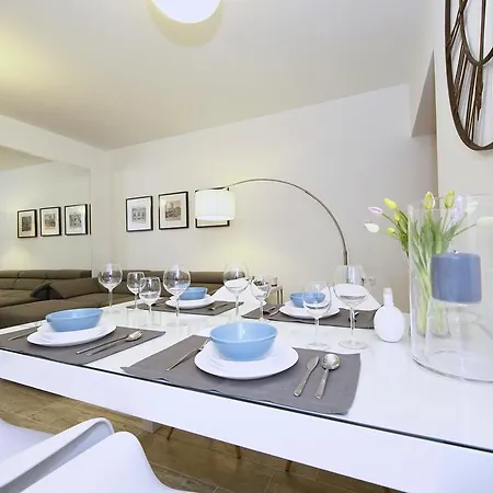 דירה First Floor *