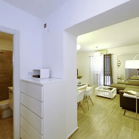 Lejlighed First Floor